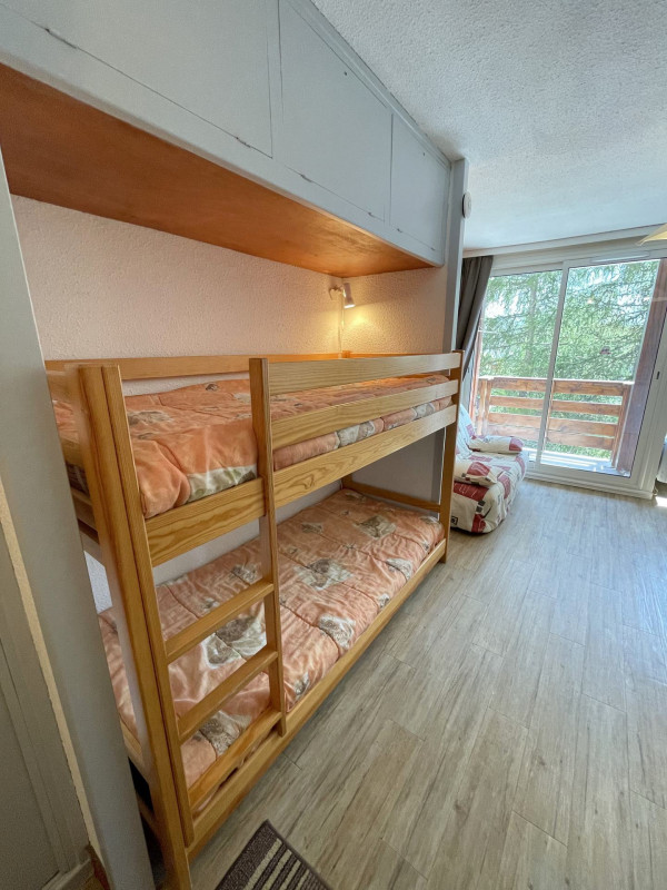 _lv_images__lot_0000230120_04_3183212 _lv_images__lot_0000230120_04_3183212