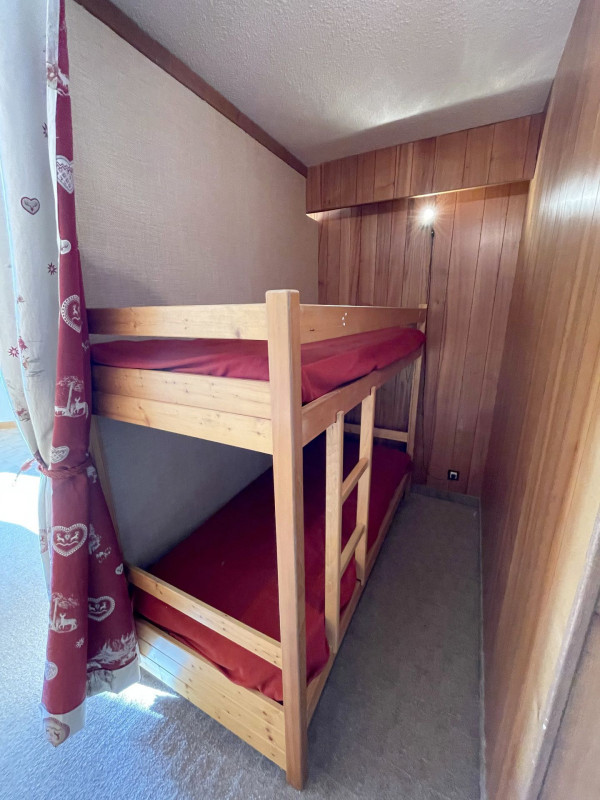 _lv_images__lot_0000250009_05_3487548