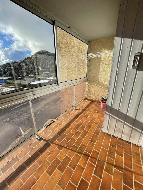 _lv_images__lot_0000250009_07_3454337