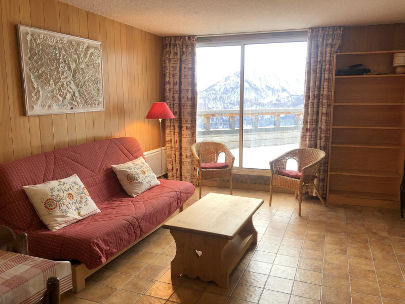 _lv_images__lot_0000250042_04_3364662 _lv_images__lot_0000250042_04_3364662