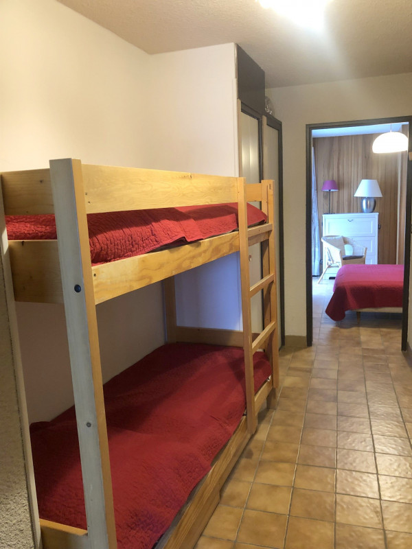 _lv_images__lot_0000250042_07_3488778