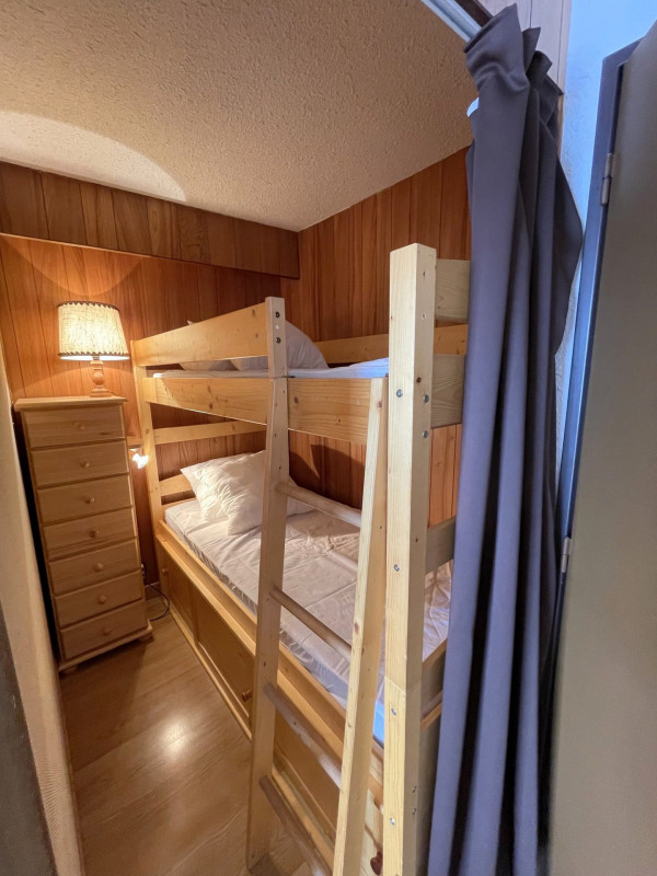 _lv_images__lot_0000250450_06_3452533