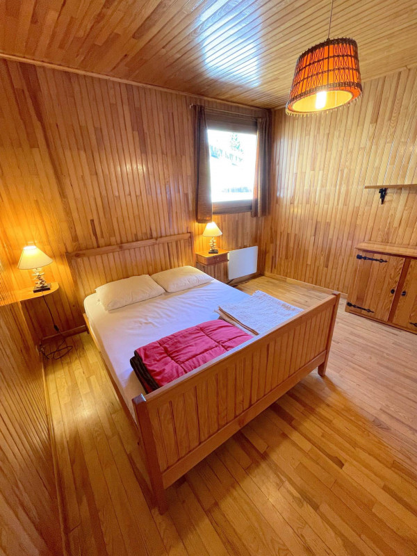 _lv_images__lot_0000330024_06_3197462