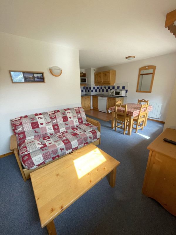 _lv_images__lot_0000380102_02_3220838 _lv_images__lot_0000380102_02_3220838