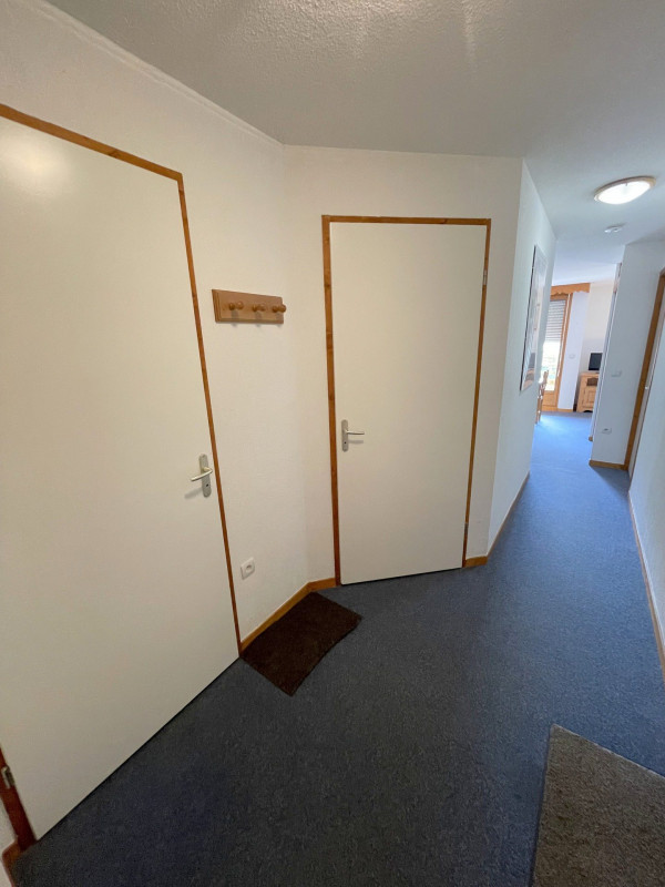 _lv_images__lot_0000380102_08_3407770