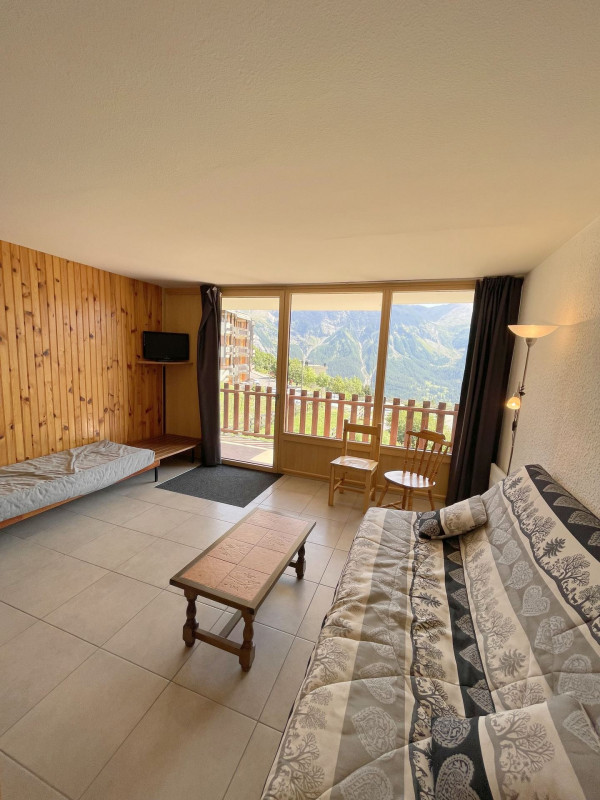 _lv_images__lot_0000440005_03_3188108 _lv_images__lot_0000440005_03_3188108