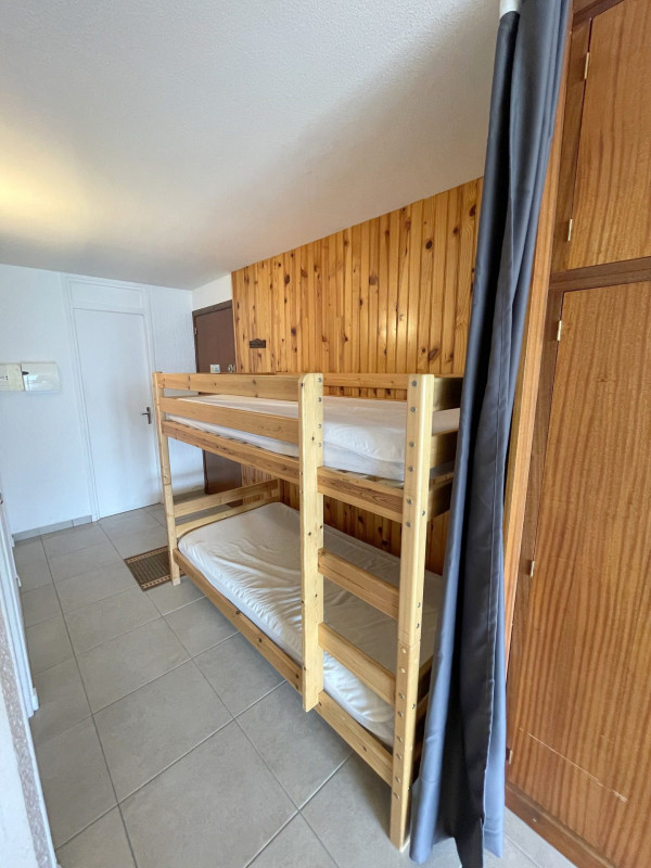 _lv_images__lot_0000440005_08_3188121 _lv_images__lot_0000440005_08_3188121