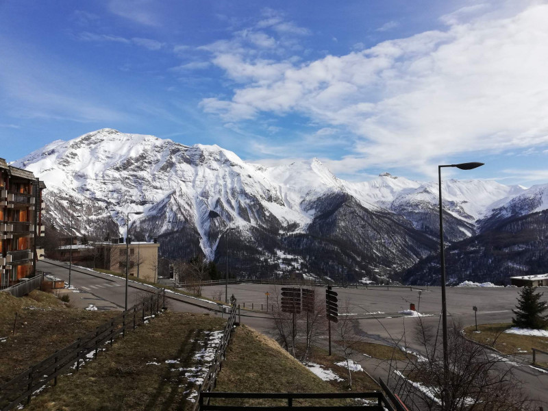 _lv_images__lot_0000440005_11_3181750