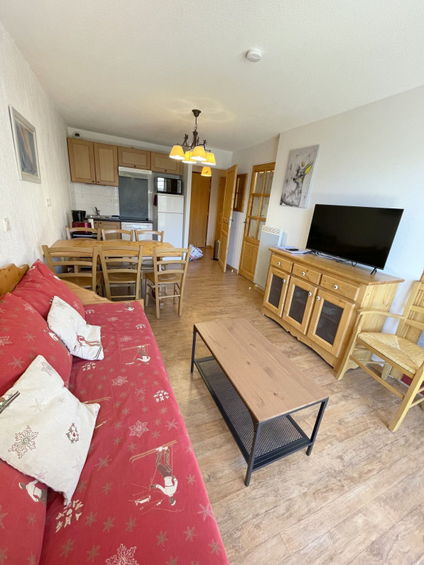 _lv_images__lot_0000450308_02_3199792