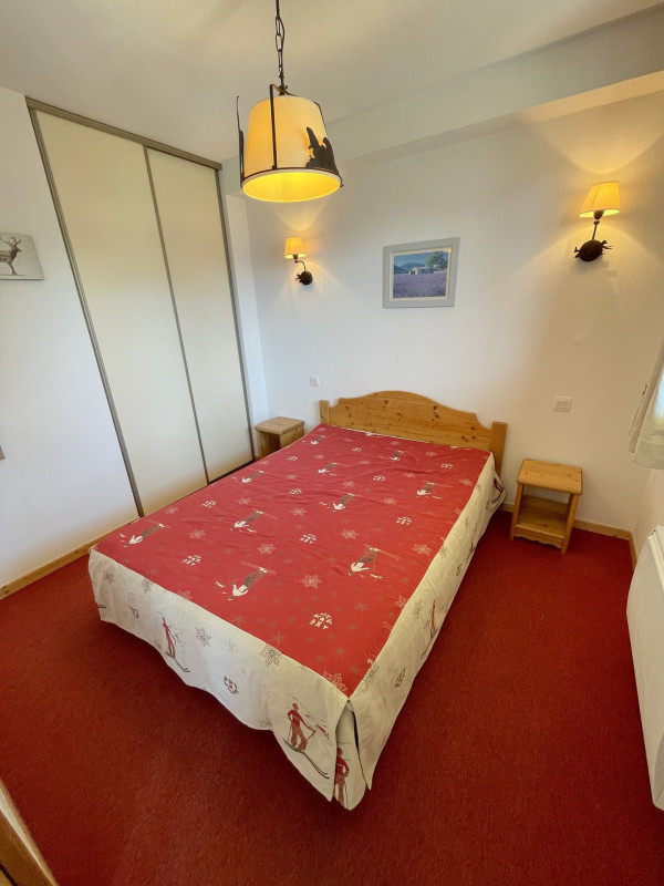 _lv_images__lot_0000450308_04_3157230 _lv_images__lot_0000450308_04_3157230