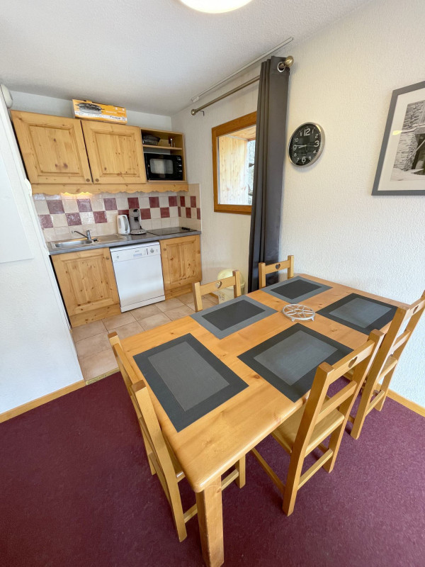 _lv_images__lot_0000450312_04_3191328