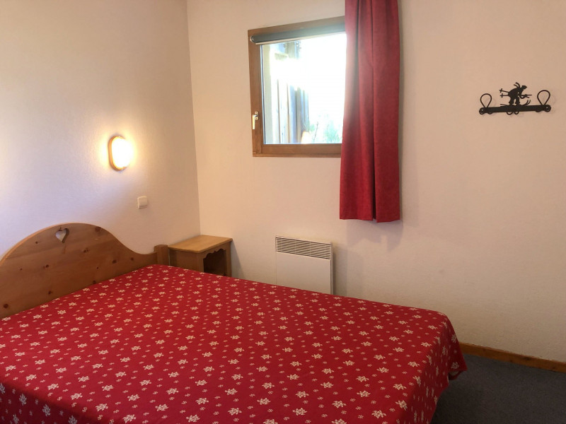 _lv_images__lot_0000450317_06_3470440