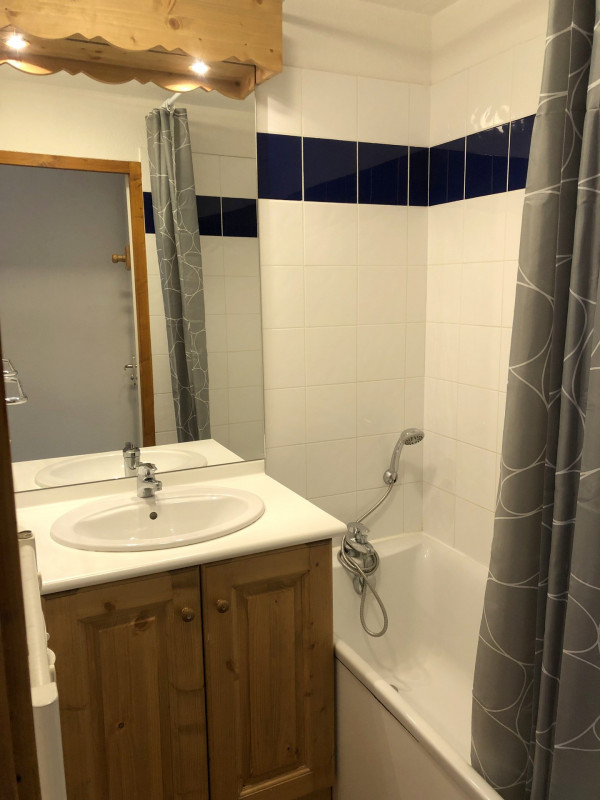 _lv_images__lot_0000450317_07_3195932