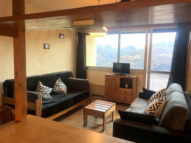 _lv_images__lot_0000450321_01_3307535 _lv_images__lot_0000450321_01_3307535