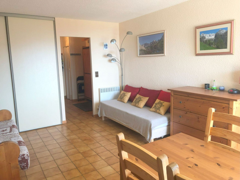 _lv_images__lot_0000450323_03_3183366