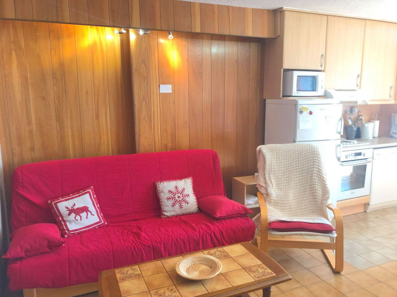 _lv_images__lot_0000450331_02_3304489