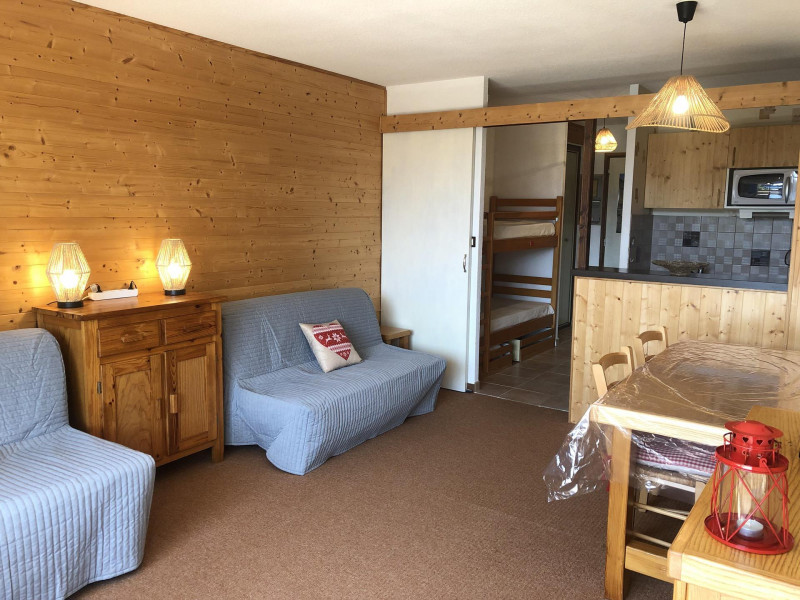 _lv_images__lot_0000450338_02_3201328