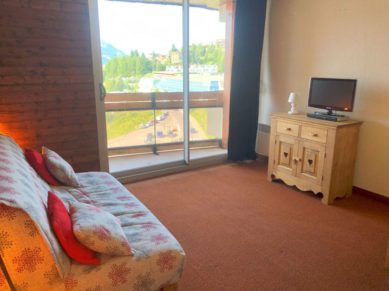 _lv_images__lot_0000450351_02_3218161 _lv_images__lot_0000450351_02_3218161