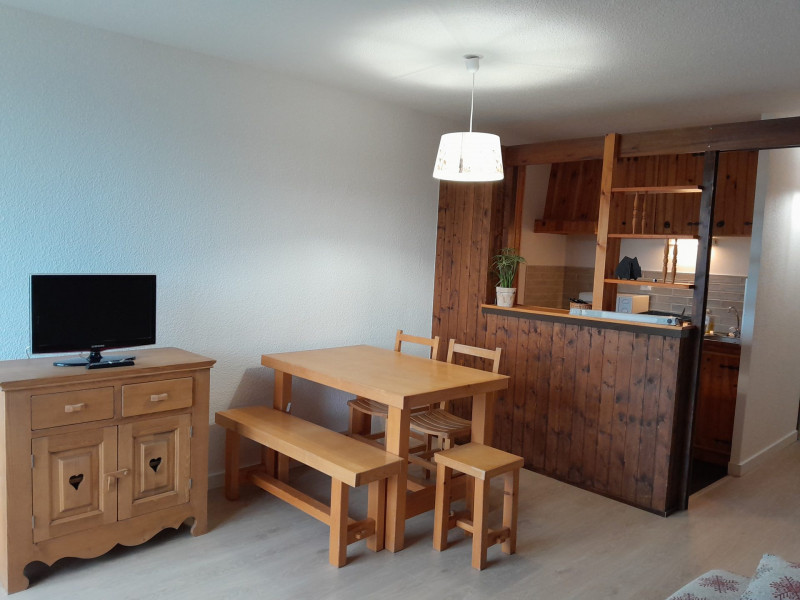_lv_images__lot_0000450351_02_3594951