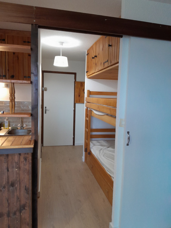 _lv_images__lot_0000450351_04_3591580 _lv_images__lot_0000450351_04_3591580