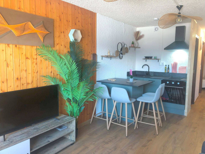 _lv_images__lot_0000450358_02_3481291