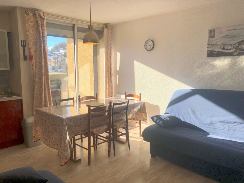 _lv_images__lot_0000450359_02_3253297