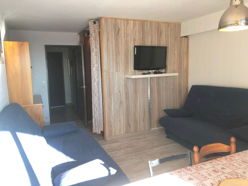 _lv_images__lot_0000450359_05_3440397 _lv_images__lot_0000450359_05_3440397