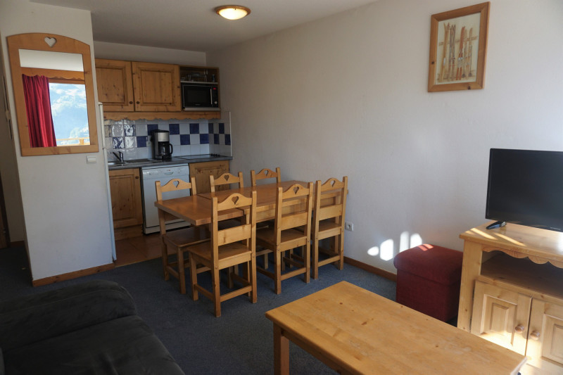 _lv_images__lot_0010150203_03_3310062 _lv_images__lot_0010150203_03_3310062