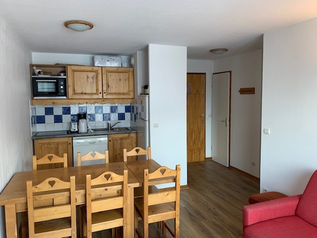 _lv_images__lot_0010150406_02_3280754