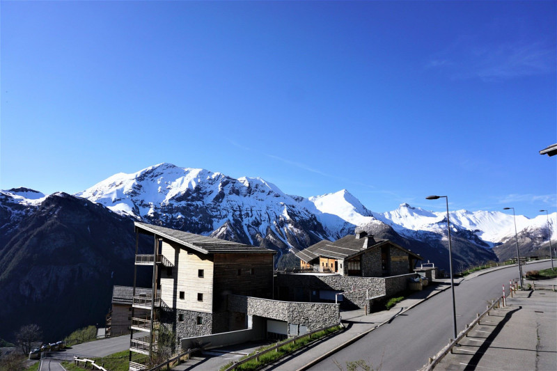 _lv_images__lot_0010950107_11_3198469