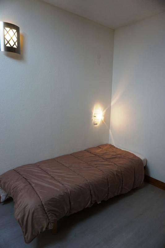 _lv_images__lot_0010950403_07_3425516