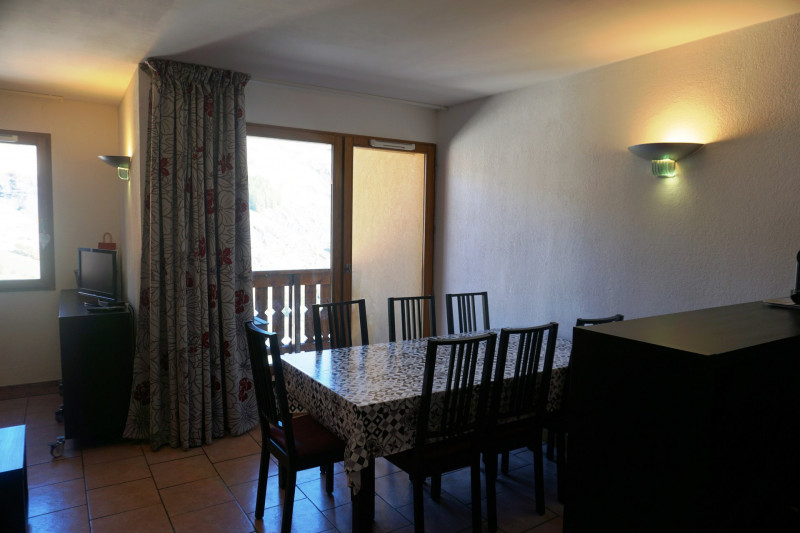 _lv_images__lot_0010950413_01_3405002