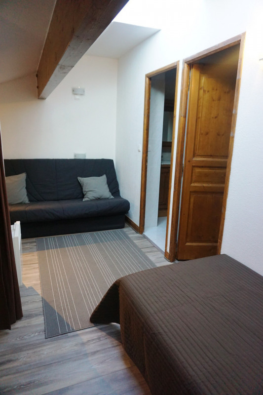 _lv_images__lot_0010950413_06_3309933