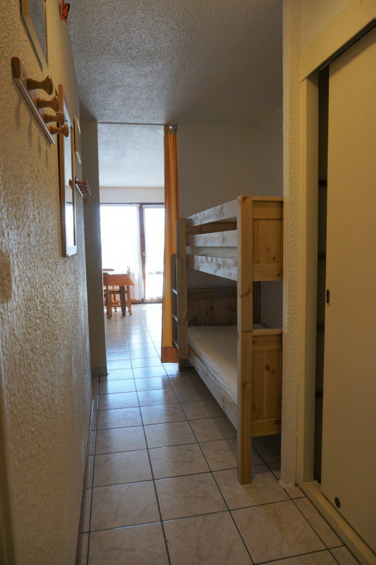 _lv_images__lot_0014450008_06_3209763 _lv_images__lot_0014450008_06_3209763