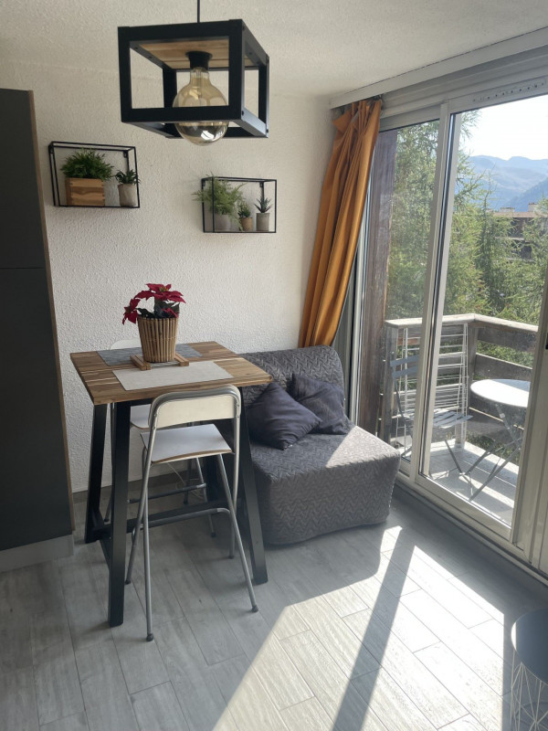 _lv_images__lot_0014500105_03_3334467