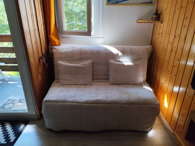 _lv_images__lot_0014500128_02_3462069