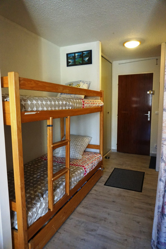 _lv_images__lot_0014500128_05_3467359