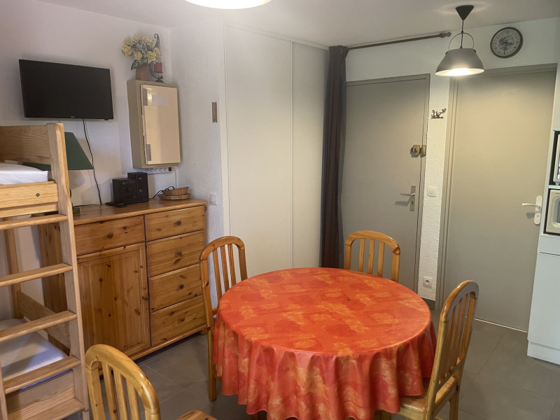 _lv_images__lot_0014500129_04_3176404 _lv_images__lot_0014500129_04_3176404