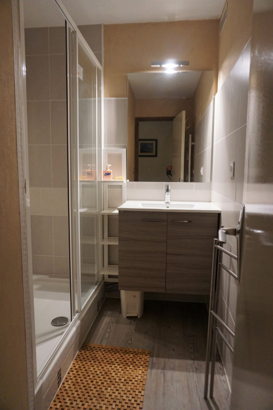 _lv_images__lot_0014800020_07_3487964