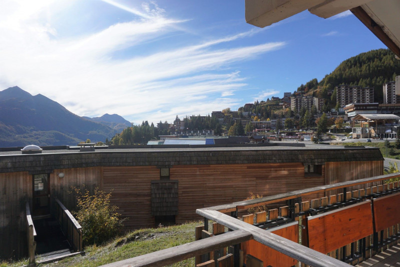 _lv_images__lot_0014800020_09_3475486