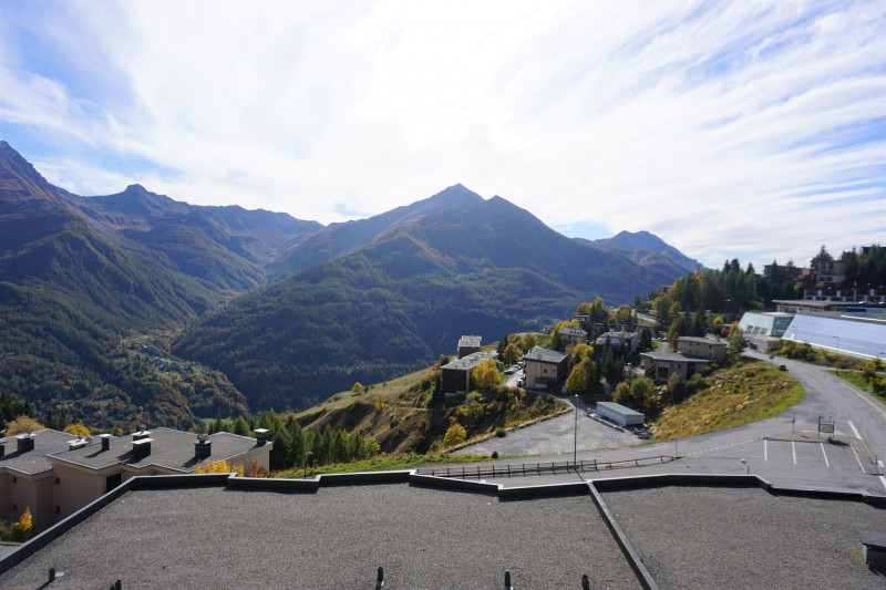 _lv_images__lot_0014800037_10_3310533