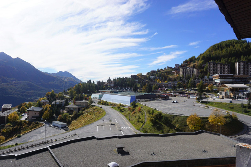 _lv_images__lot_0014800037_11_3310534