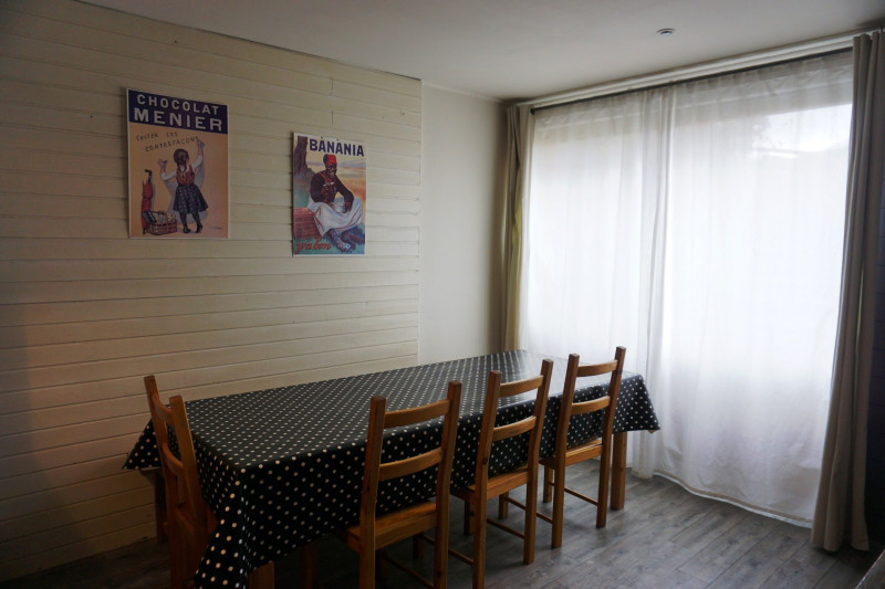 _lv_images__lot_0015100051_03_3185114