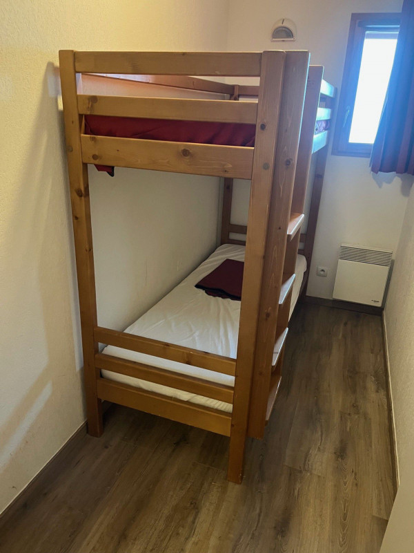 _lv_images__lot_0015200057_04_3238635