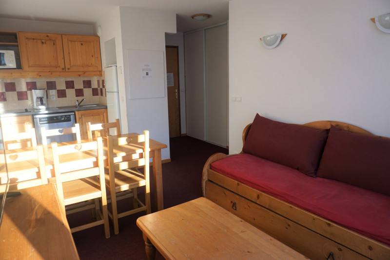 _lv_images__lot_0015200061_03_3176116