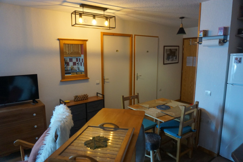 _lv_images__lot_0015200075_04_3312879