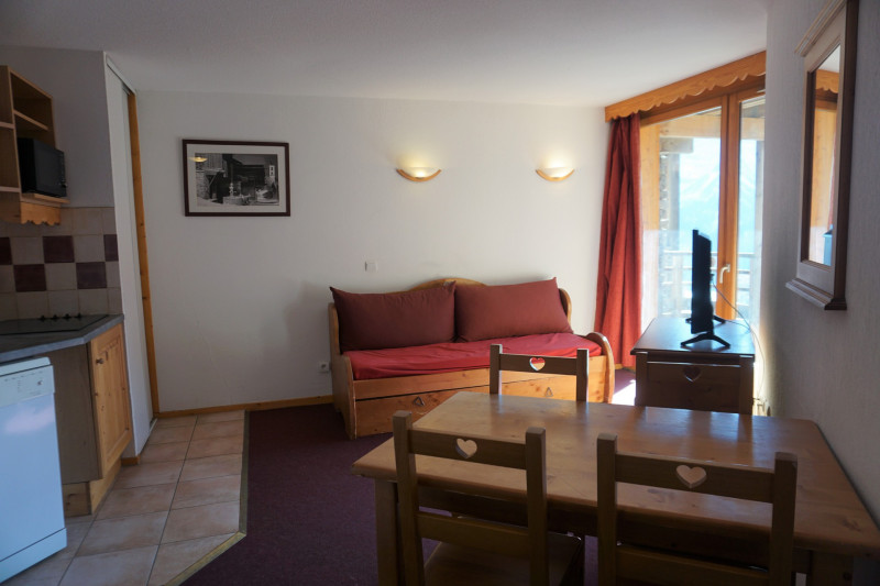 _lv_images__lot_0015200091_04_3160133 _lv_images__lot_0015200091_04_3160133