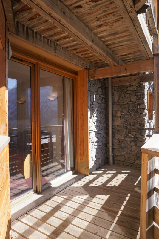 _lv_images__lot_0015200091_08_3308300