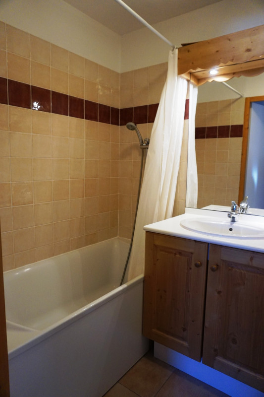 _lv_images__lot_0015200099_07_3310415 _lv_images__lot_0015200099_07_3310415