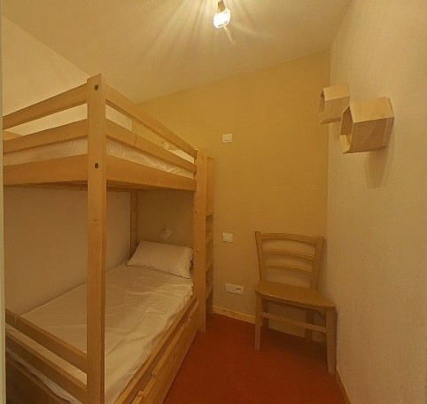 _lv_images__lot_0015200132_08_3198352